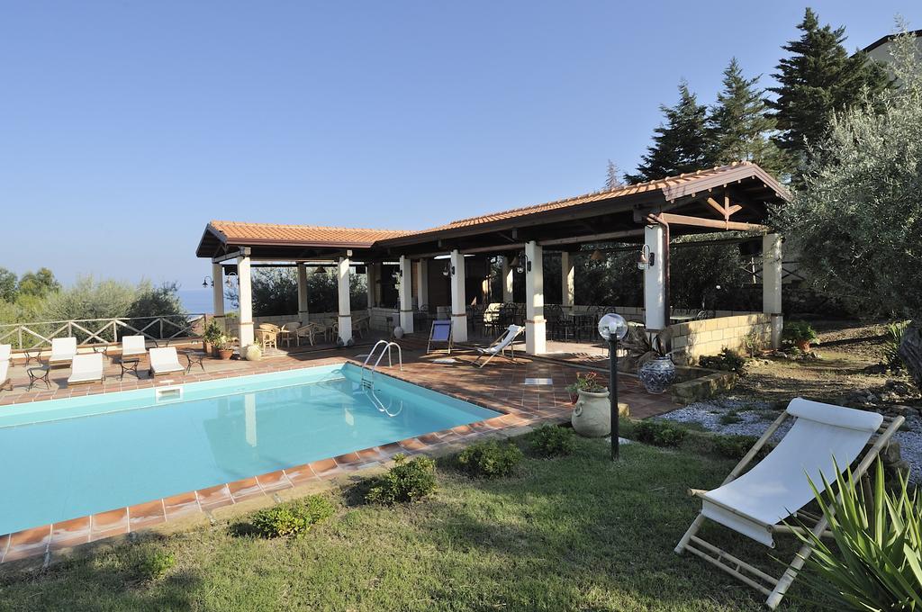 Residence Casa Torretta Gioiosa Marea Eksteriør bilde